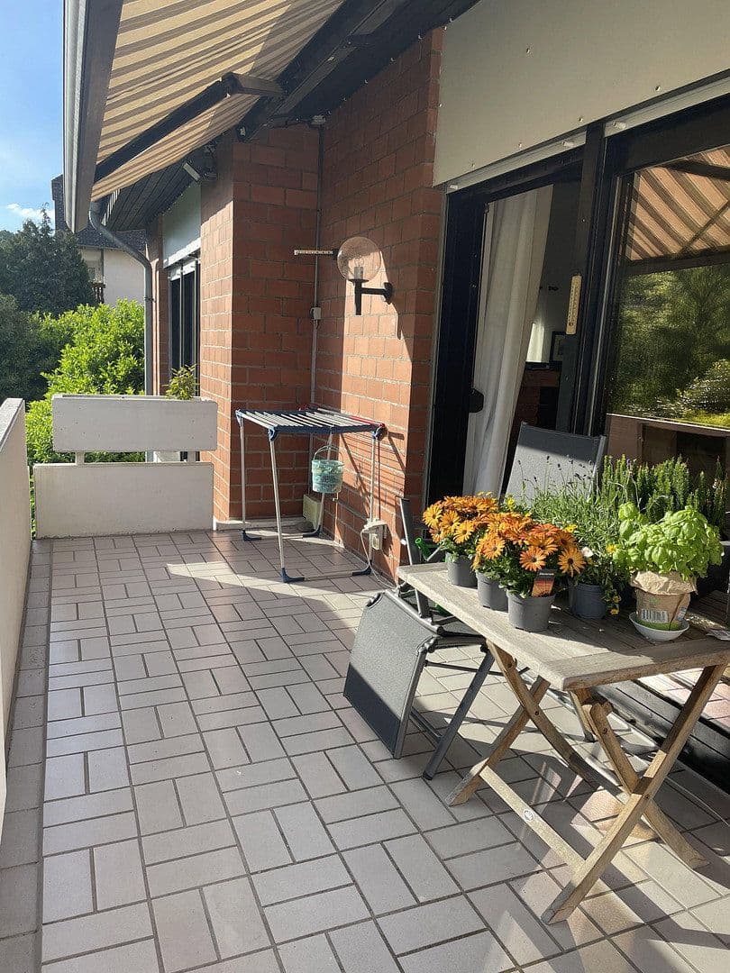 Predaj domu 218 m², pozemok 661 m², Wiesenstraße 10, Eltville am Rhein, Hesensko Predaj domu 218 m², pozemok 661 m², Wiesenstraße 10, Eltville am Rhein, Hesensko