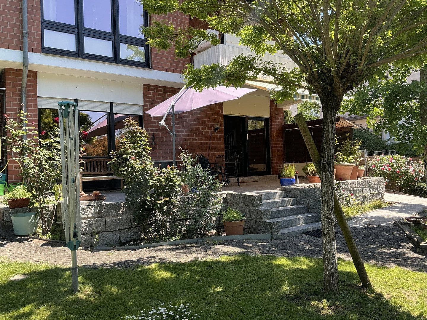 Predaj domu 218 m², pozemok 661 m², Wiesenstraße 10, Eltville am Rhein, Hesensko Predaj domu 218 m², pozemok 661 m², Wiesenstraße 10, Eltville am Rhein, Hesensko