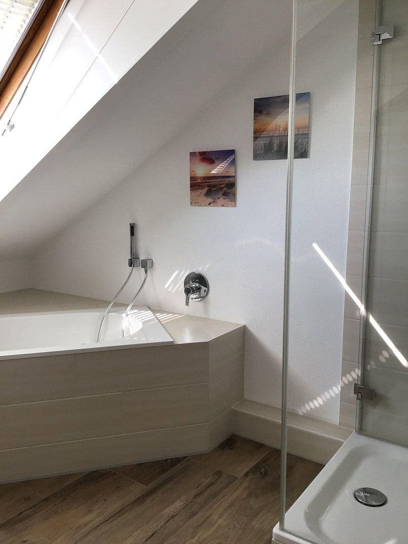 Predaj bytu 6-izbový 145 m², Wiesenstraße 8, Eltville am Rhein, Hesensko Predaj bytu 6-izbový 145 m², Wiesenstraße 8, Eltville am Rhein, Hesensko