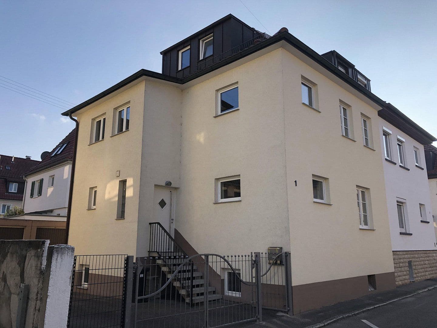Prenájom domu 160 m², pozemok 200 m², Fellbach, Bádensko-Wurttembersko Prenájom domu 160 m², pozemok 200 m², Fellbach, Bádensko-Wurttembersko
