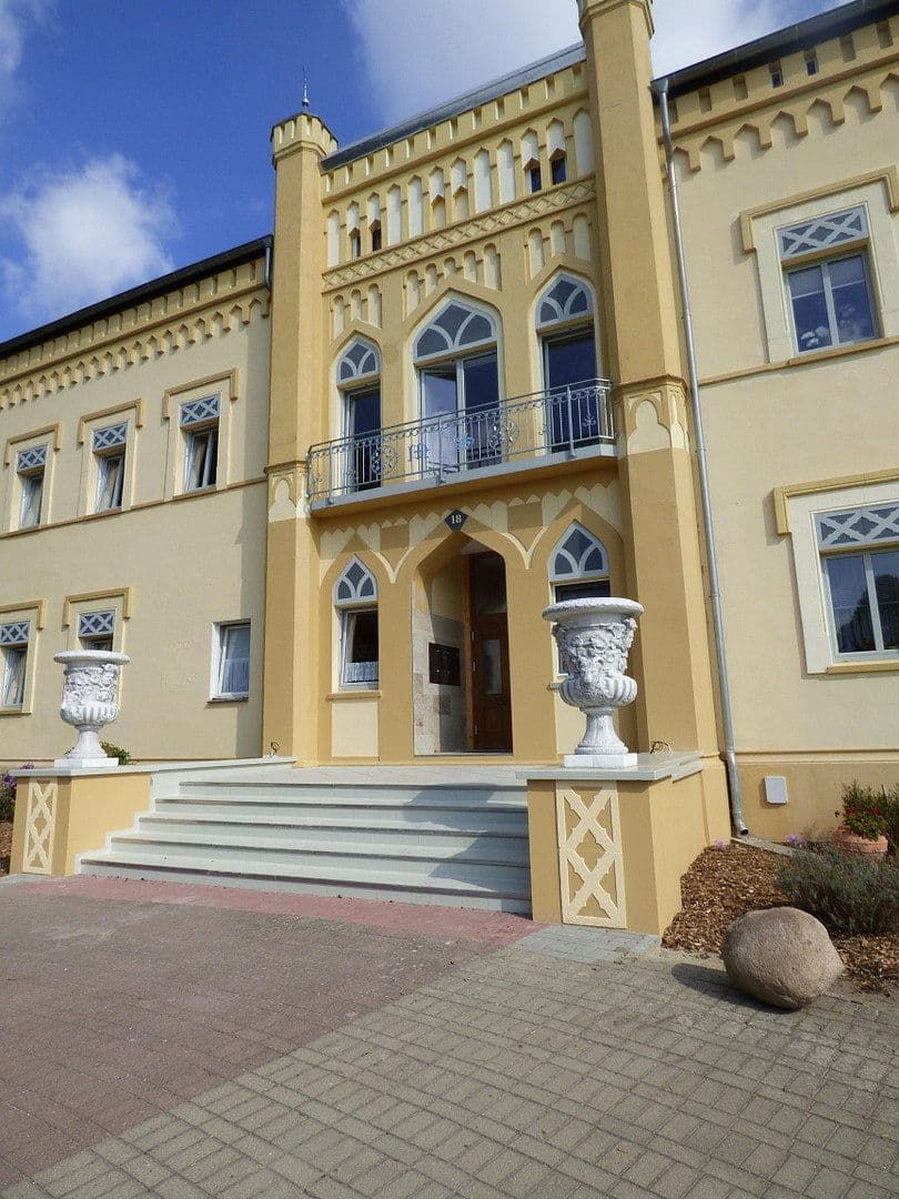 Predaj domu 655 m², pozemok 865 m², Lindenstr. 18, Brahlstorf, Meklenbursko-Predpomoransko Predaj domu 655 m², pozemok 865 m², Lindenstr. 18, Brahlstorf, Meklenbursko-Predpomoransko