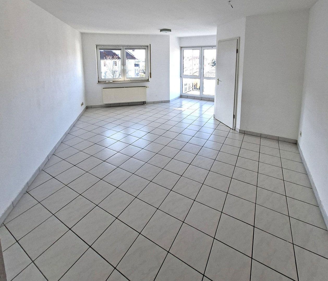 Predaj bytu 3-izbový 70 m², Neustadter Ring 8, Ludwigshafen am Rhein, Porýnie-Falcko Predaj bytu 3-izbový 70 m², Neustadter Ring 8, Ludwigshafen am Rhein, Porýnie-Falcko