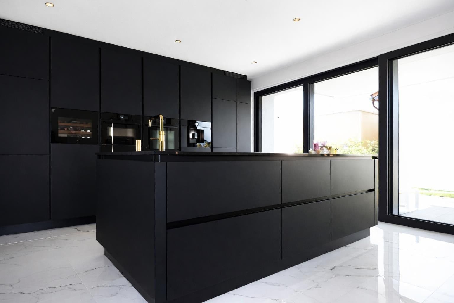 Predaj bytu 4-izbový 135 m², Friedrichshafen, Bádensko-Wurttembersko Predaj bytu 4-izbový 135 m², Friedrichshafen, Bádensko-Wurttembersko