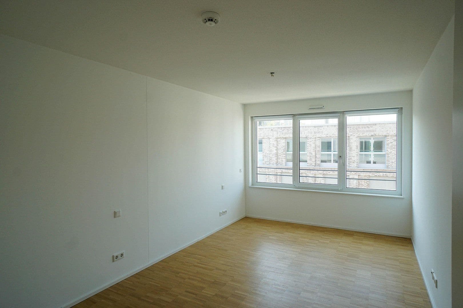 Prenájom bytu 4-izbový 114 m², Johanna-Dachs-Str. 34, Regensburg, Bavorsko Prenájom bytu 4-izbový 114 m², Johanna-Dachs-Str. 34, Regensburg, Bavorsko