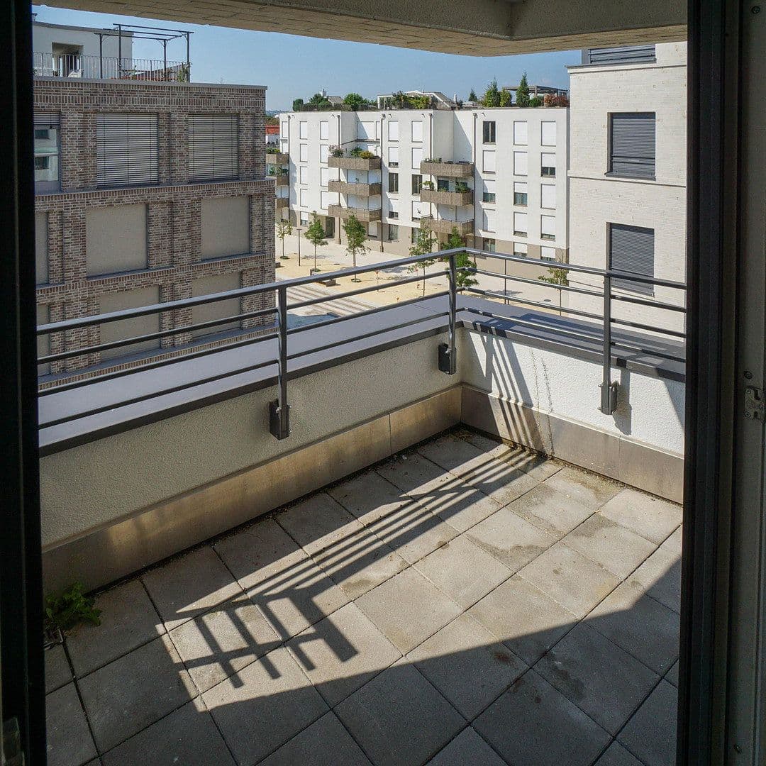 Prenájom bytu 4-izbový 115 m², Johanna-Dachs-Str. 34, Regensburg, Bavorsko Prenájom bytu 4-izbový 115 m², Johanna-Dachs-Str. 34, Regensburg, Bavorsko