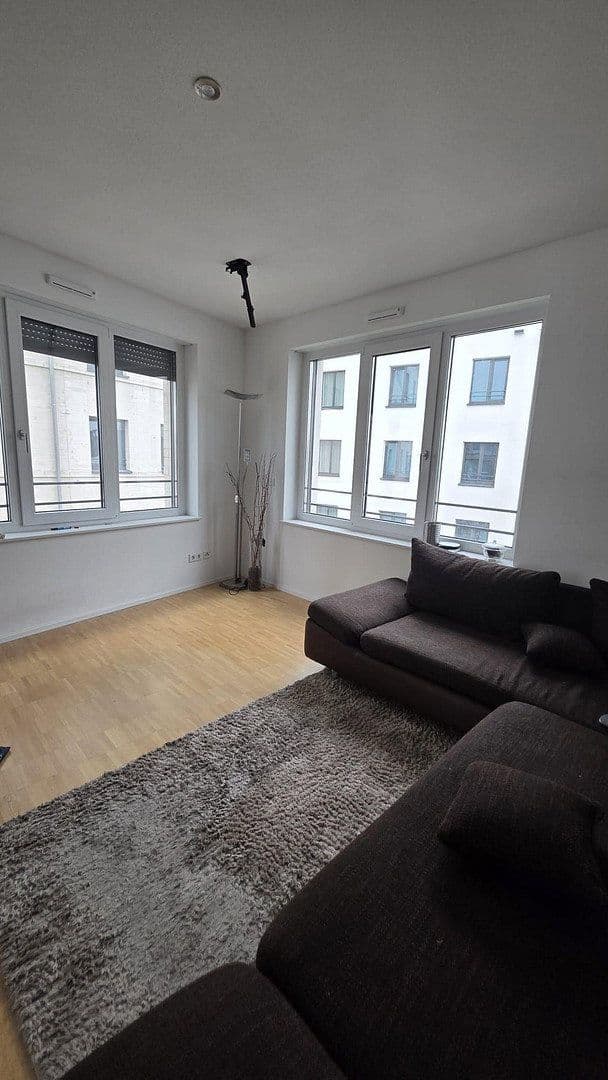 Prenájom bytu 4-izbový 114 m², Johanna-Dachs-Str. 34, Regensburg, Bavorsko Prenájom bytu 4-izbový 114 m², Johanna-Dachs-Str. 34, Regensburg, Bavorsko