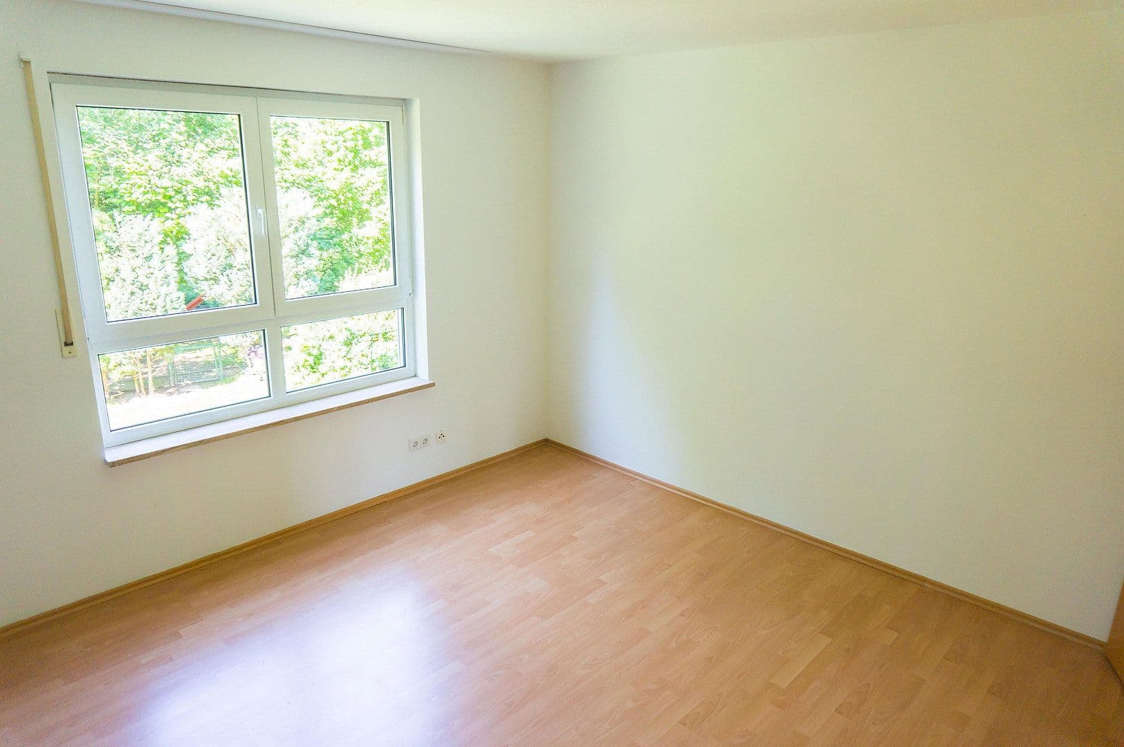 Prenájom bytu 3-izbový 90 m², Makarenkostraße 28, Nürnberg, Bavorsko Prenájom bytu 3-izbový 90 m², Makarenkostraße 28, Nürnberg, Bavorsko