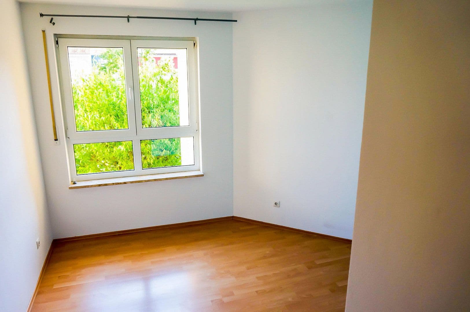 Prenájom bytu 3-izbový 90 m², Makarenkostraße 28, Nürnberg, Bavorsko Prenájom bytu 3-izbový 90 m², Makarenkostraße 28, Nürnberg, Bavorsko