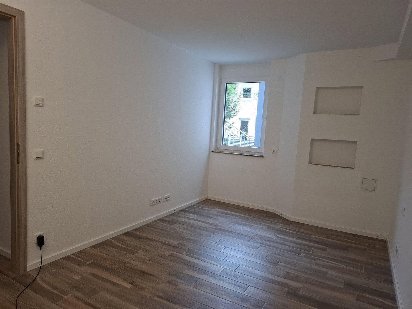 Prenájom bytu 3-izbový 82 m², Heidelberg, Bádensko-Wurttembersko Prenájom bytu 3-izbový 82 m², Heidelberg, Bádensko-Wurttembersko