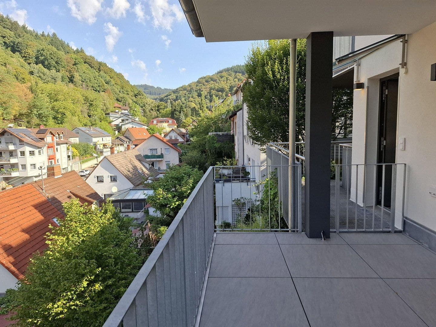 Prenájom bytu 3-izbový 82 m², Heidelberg, Bádensko-Wurttembersko Prenájom bytu 3-izbový 82 m², Heidelberg, Bádensko-Wurttembersko