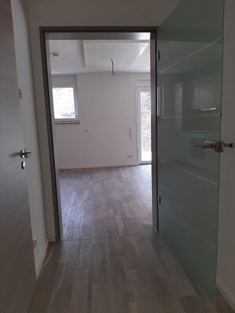 Prenájom bytu 3-izbový 82 m², Heidelberg, Bádensko-Wurttembersko Prenájom bytu 3-izbový 82 m², Heidelberg, Bádensko-Wurttembersko