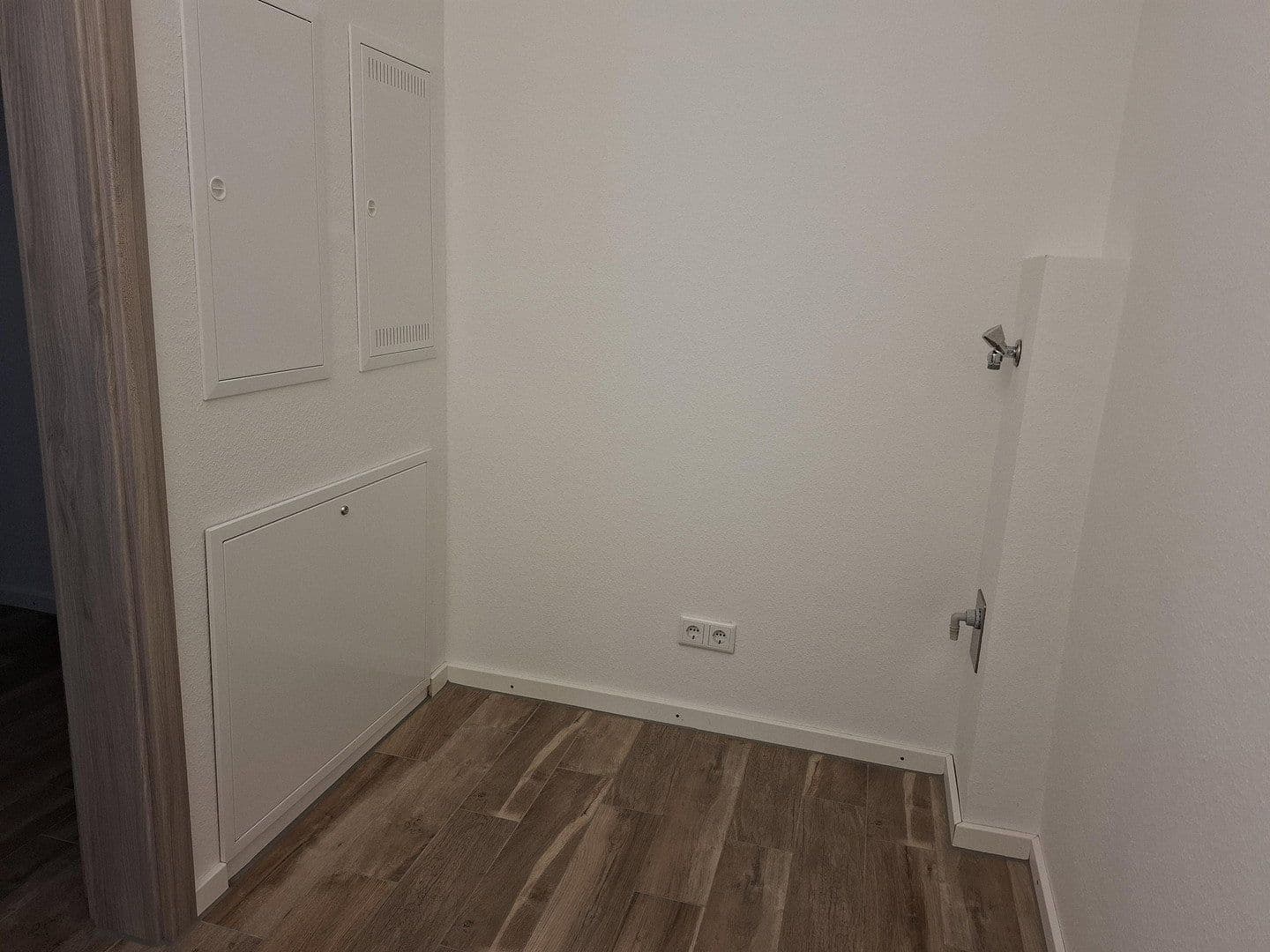 Prenájom bytu 3-izbový 82 m², Heidelberg, Bádensko-Wurttembersko Prenájom bytu 3-izbový 82 m², Heidelberg, Bádensko-Wurttembersko