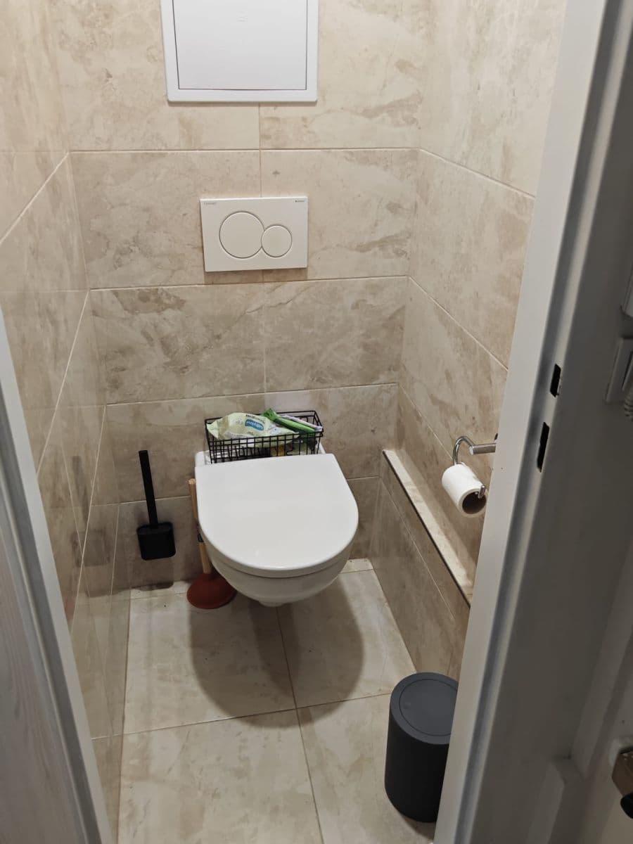 Prenájom bytu 2-izbový 39 m², Makovského, Praha, Praha Prenájom bytu 2-izbový 39 m², Makovského, Praha, Praha