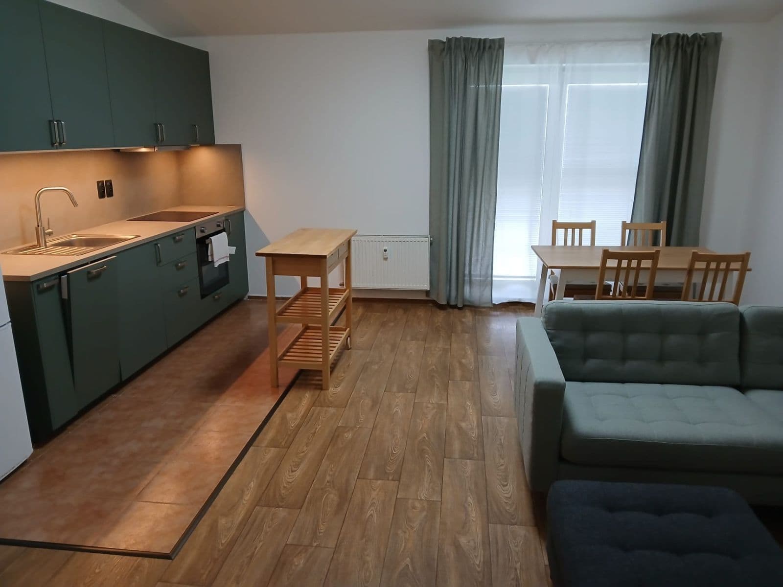 Prenájom bytu 2-izbový 50 m², Riegrova, Černošice, Středočeský kraj Prenájom bytu 2-izbový 50 m², Riegrova, Černošice, Středočeský kraj