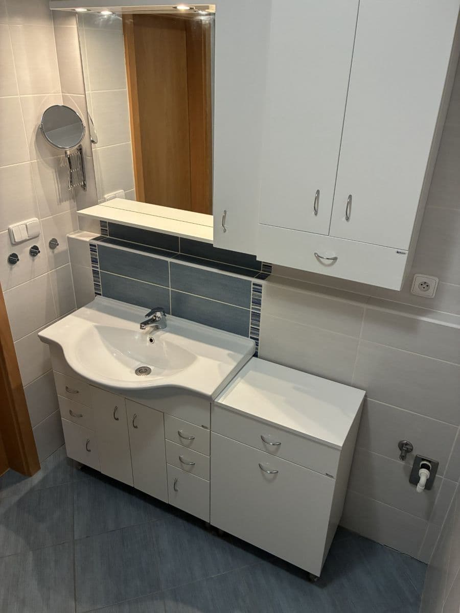 Prenájom bytu 2-izbový 64 m², Chlebovická, Praha, Praha Prenájom bytu 2-izbový 64 m², Chlebovická, Praha, Praha