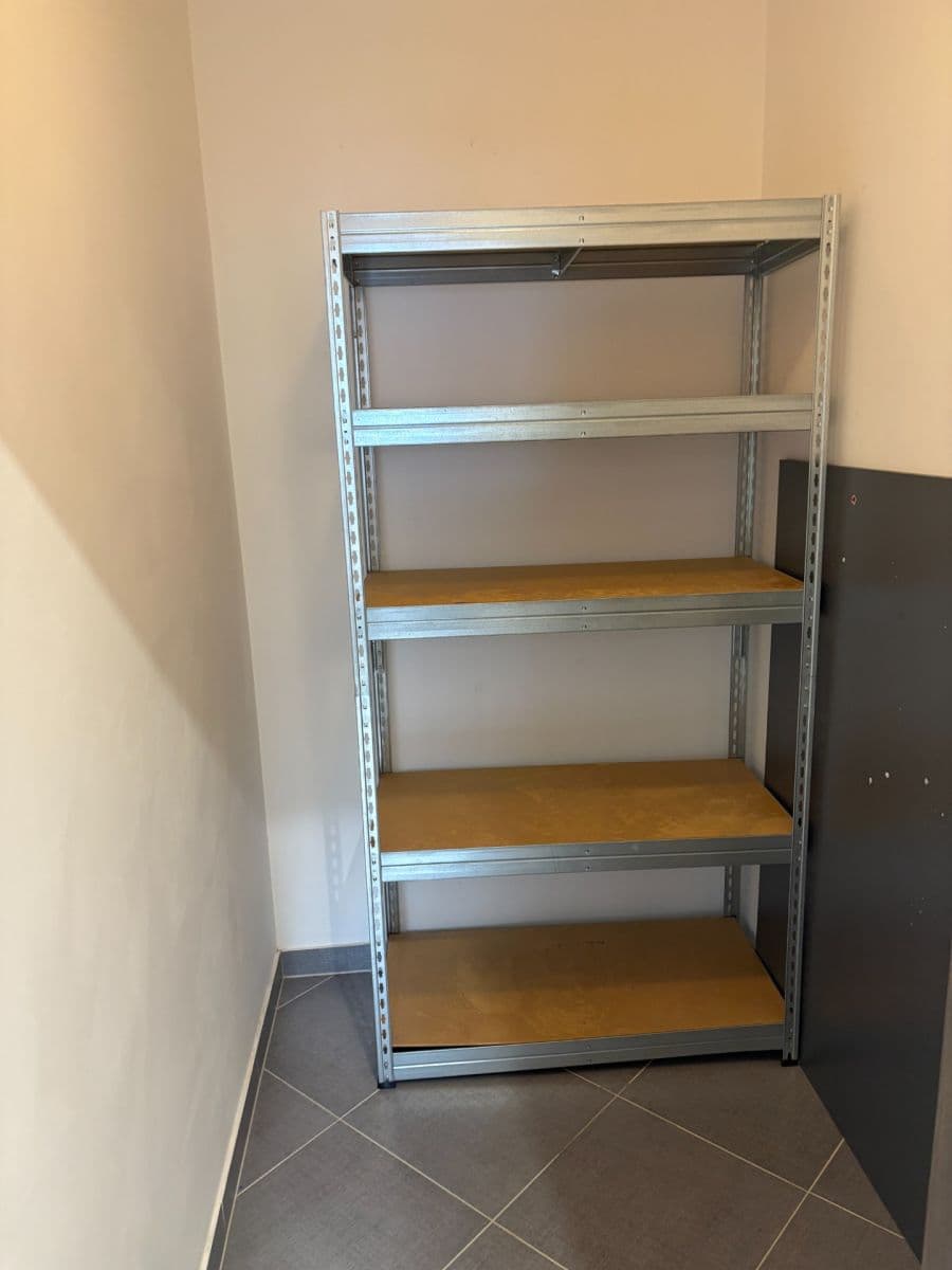 Prenájom bytu 4-izbový 108 m², Makedonská, Praha, Praha Prenájom bytu 4-izbový 108 m², Makedonská, Praha, Praha