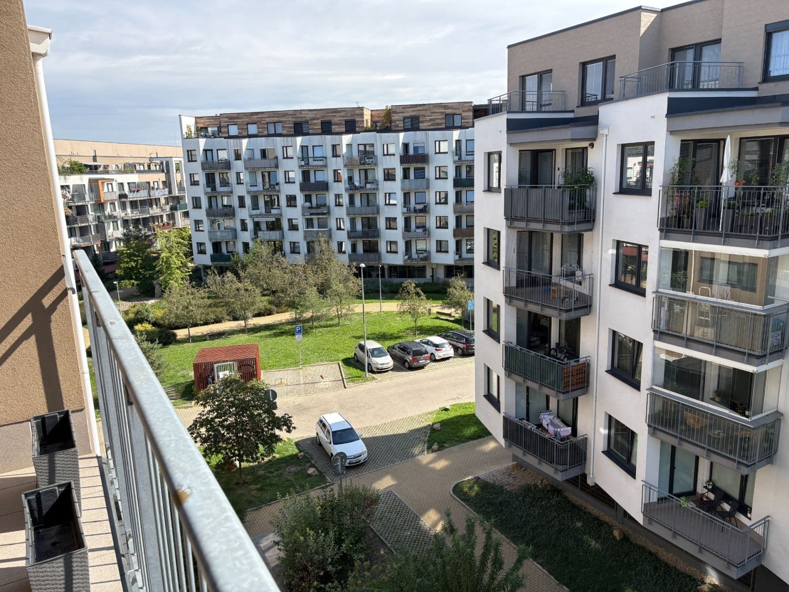 Prenájom bytu 4-izbový 108 m², Makedonská, Praha, Praha Prenájom bytu 4-izbový 108 m², Makedonská, Praha, Praha