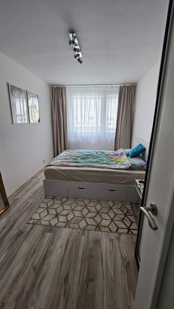 Prenájom bytu 2-izbový 54 m², Milánská, Praha, Praha Prenájom bytu 2-izbový 54 m², Milánská, Praha, Praha