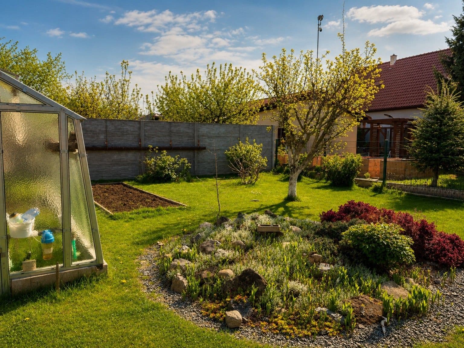 Predaj domu 254 m², pozemok 1.030 m², Zahradní, Libiš, Středočeský kraj Predaj domu 254 m², pozemok 1.030 m², Zahradní, Libiš, Středočeský kraj