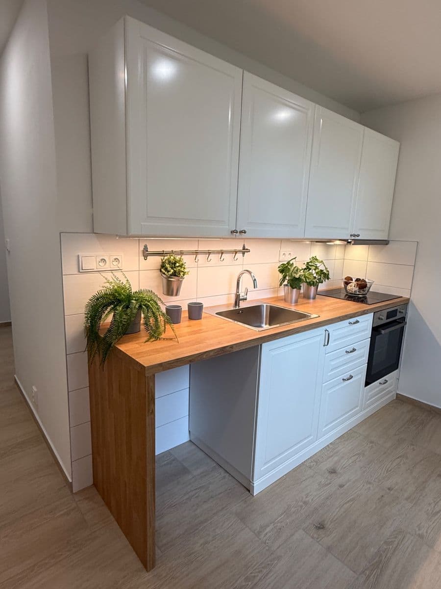 Prenájom bytu 2-izbový 56 m², Provaznická, Ostrava, Moravskoslezský kraj Prenájom bytu 2-izbový 56 m², Provaznická, Ostrava, Moravskoslezský kraj