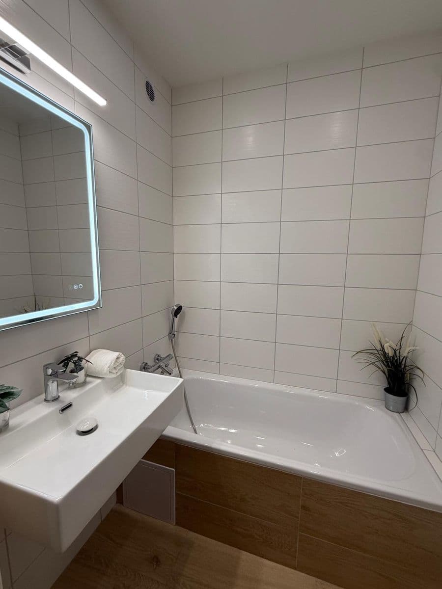 Prenájom bytu 2-izbový 56 m², Provaznická, Ostrava, Moravskoslezský kraj Prenájom bytu 2-izbový 56 m², Provaznická, Ostrava, Moravskoslezský kraj