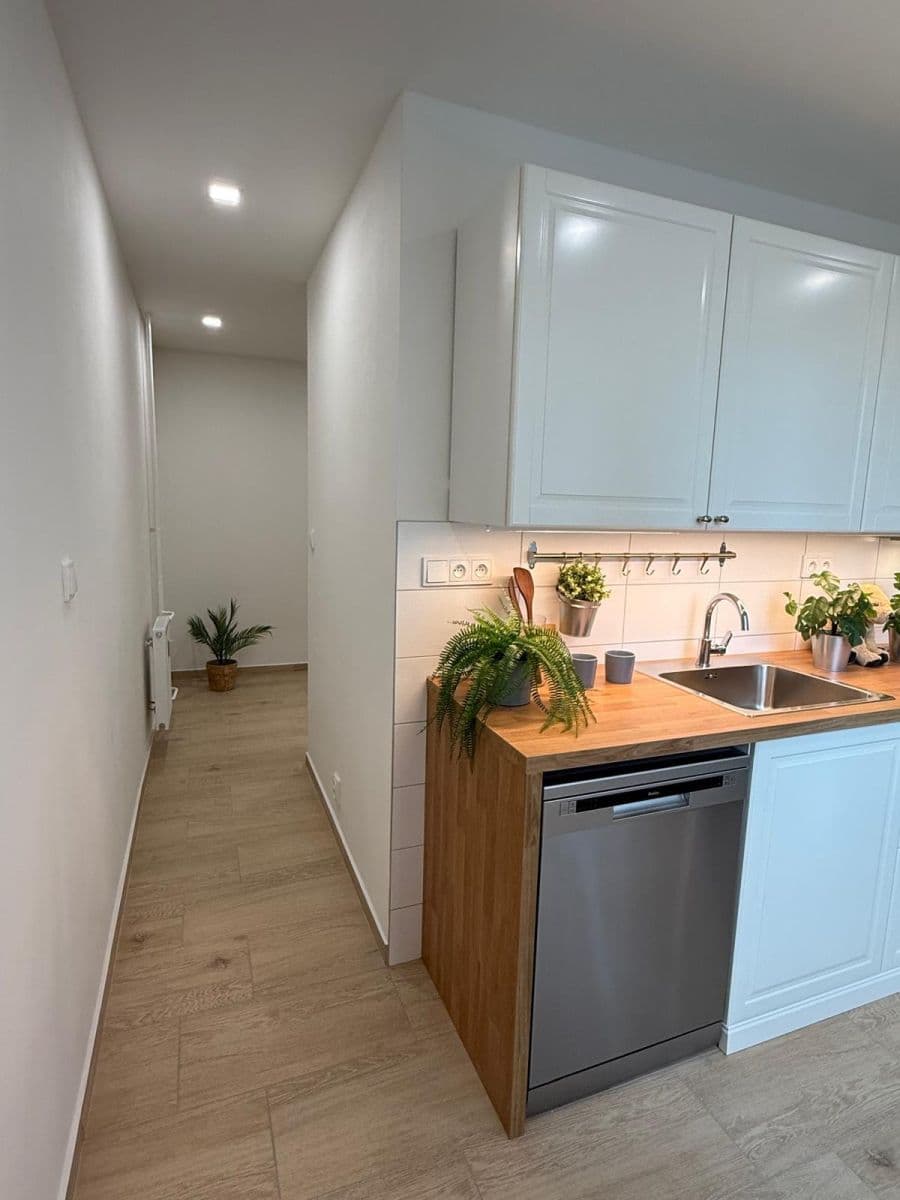 Prenájom bytu 2-izbový 56 m², Provaznická, Ostrava, Moravskoslezský kraj Prenájom bytu 2-izbový 56 m², Provaznická, Ostrava, Moravskoslezský kraj