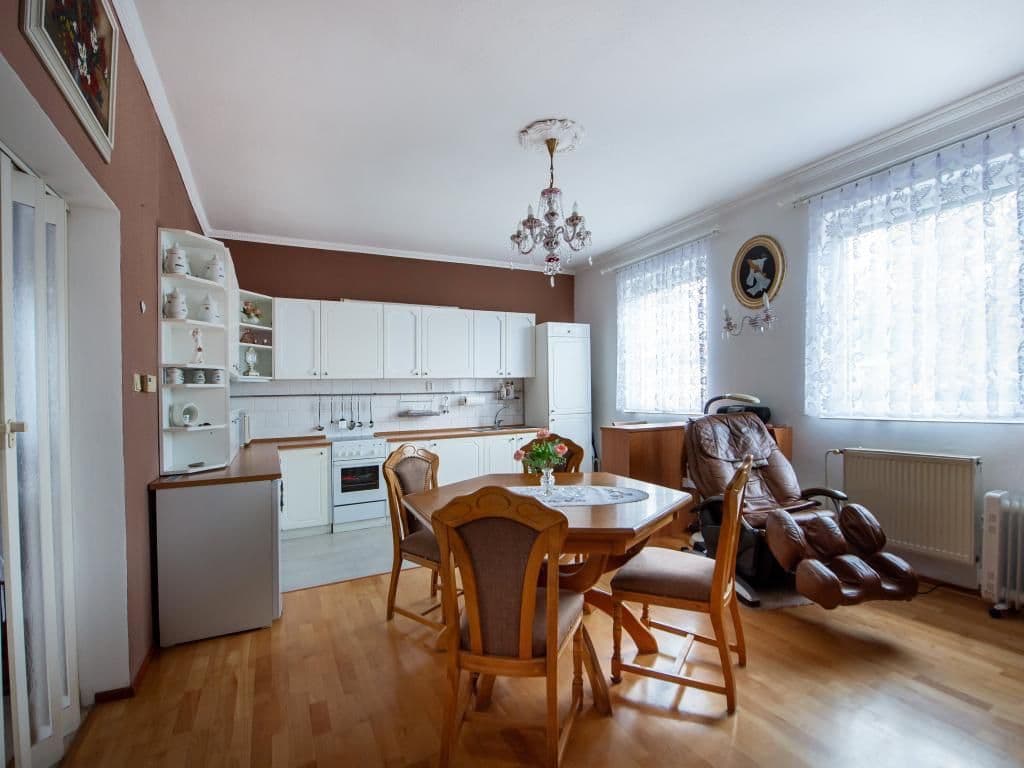 Predaj domu 160 m², pozemok 2.883 m², Mostecká, Braňany, Ústecký kraj Predaj domu 160 m², pozemok 2.883 m², Mostecká, Braňany, Ústecký kraj