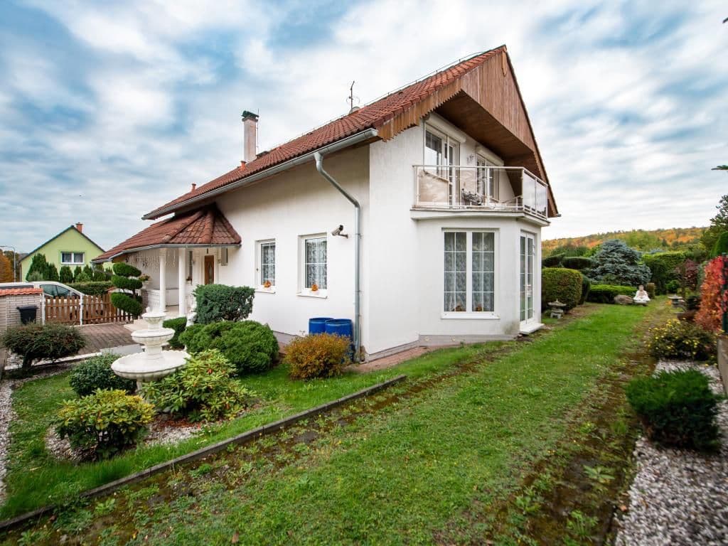Predaj domu 160 m², pozemok 2.883 m², Mostecká, Braňany, Ústecký kraj Predaj domu 160 m², pozemok 2.883 m², Mostecká, Braňany, Ústecký kraj