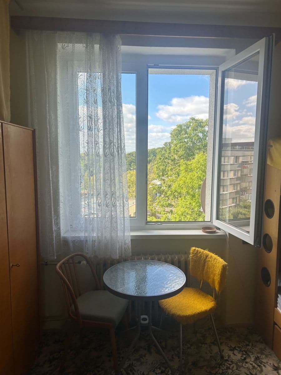 Predaj bytu 2-izbový 50 m², Haškova, Chomutov, Ústecký kraj Predaj bytu 2-izbový 50 m², Haškova, Chomutov, Ústecký kraj