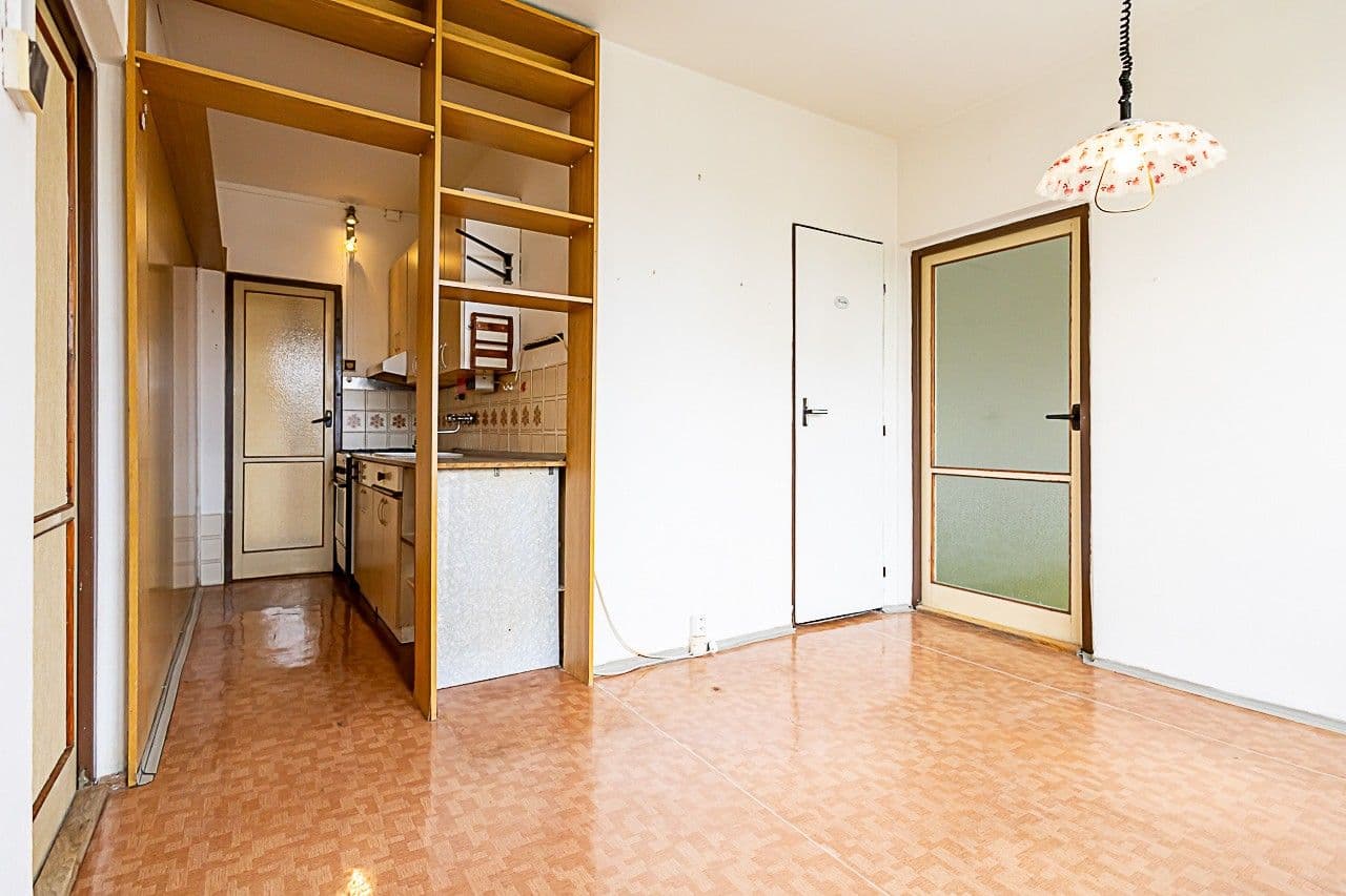 Predaj bytu 3-izbový 77 m², Hvozdíková, Praha, Praha Predaj bytu 3-izbový 77 m², Hvozdíková, Praha, Praha