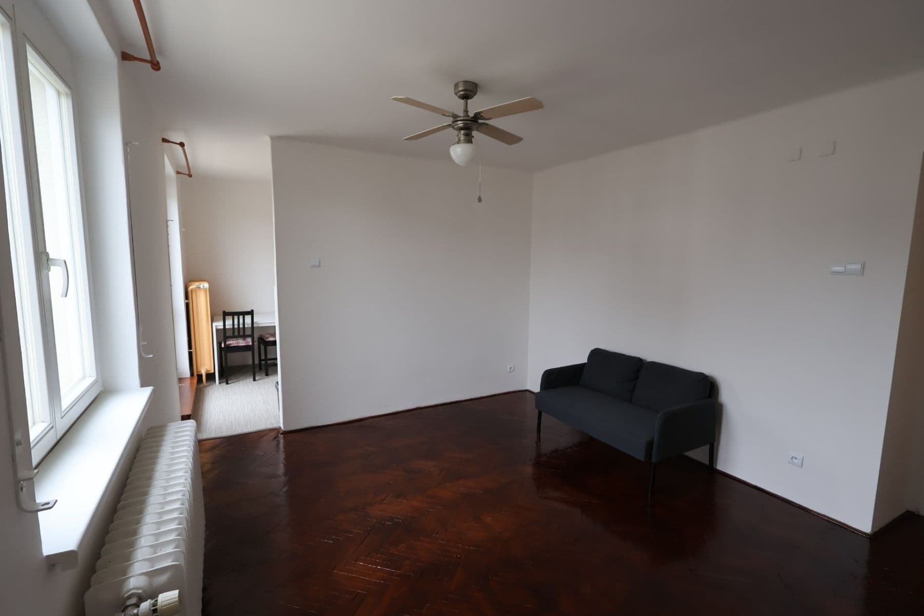 Prenájom bytu 1-izbový 44 m², Malešická, Praha, Praha Prenájom bytu 1-izbový 44 m², Malešická, Praha, Praha