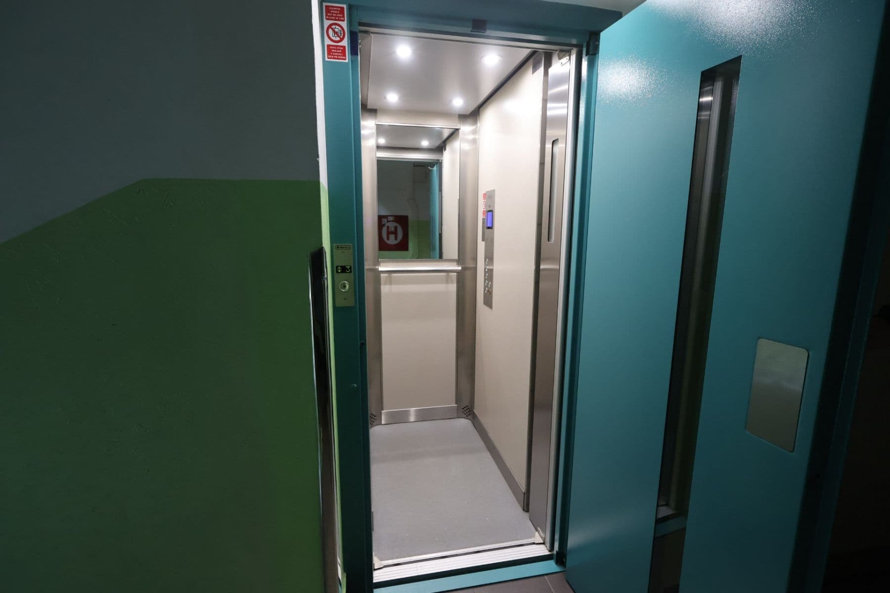Prenájom bytu 1-izbový 44 m², Malešická, Praha, Praha Prenájom bytu 1-izbový 44 m², Malešická, Praha, Praha