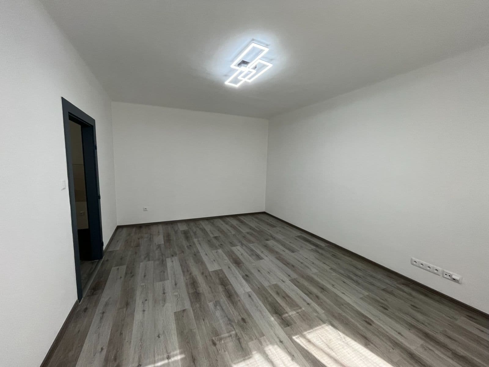 Prenájom bytu 2-izbový 56 m², Na Vyhlídce, Jihlava, Kraj Vysočina Prenájom bytu 2-izbový 56 m², Na Vyhlídce, Jihlava, Kraj Vysočina