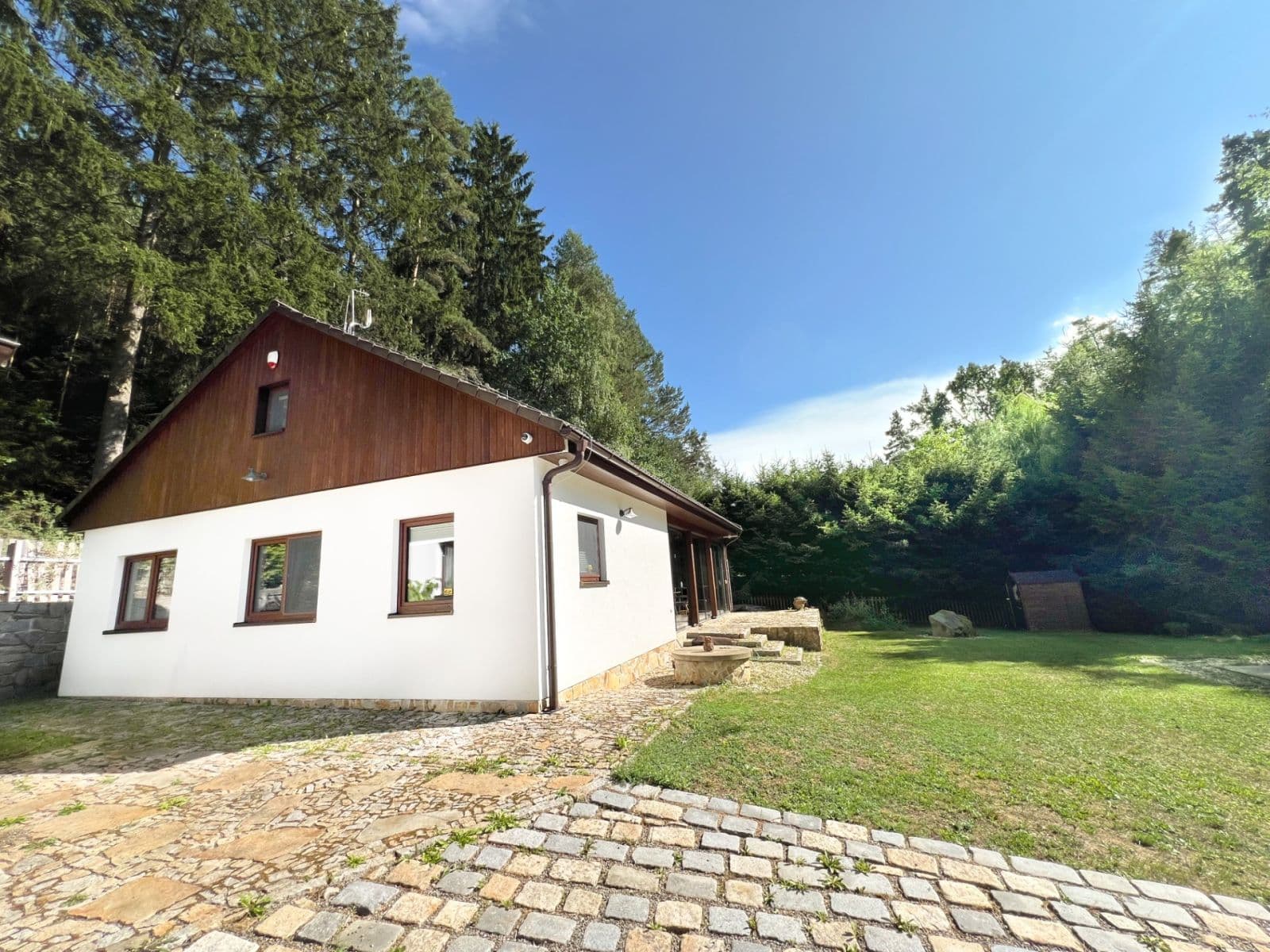 Predaj domu 183 m², pozemok 2.464 m², Probulov, Jihočeský kraj Predaj domu 183 m², pozemok 2.464 m², Probulov, Jihočeský kraj