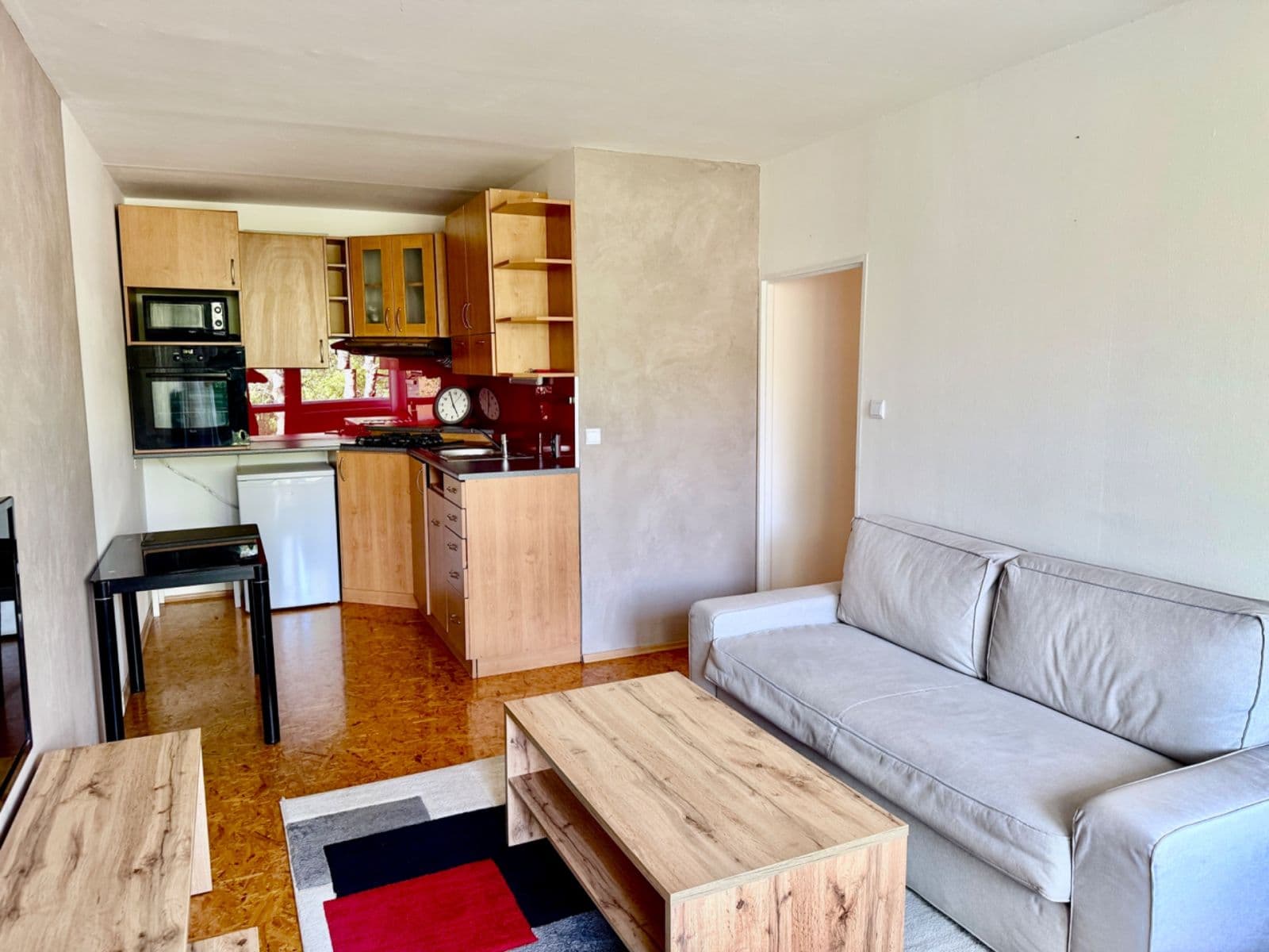 Prenájom bytu 2-izbový 40 m², Mirovická, Praha, Praha Prenájom bytu 2-izbový 40 m², Mirovická, Praha, Praha