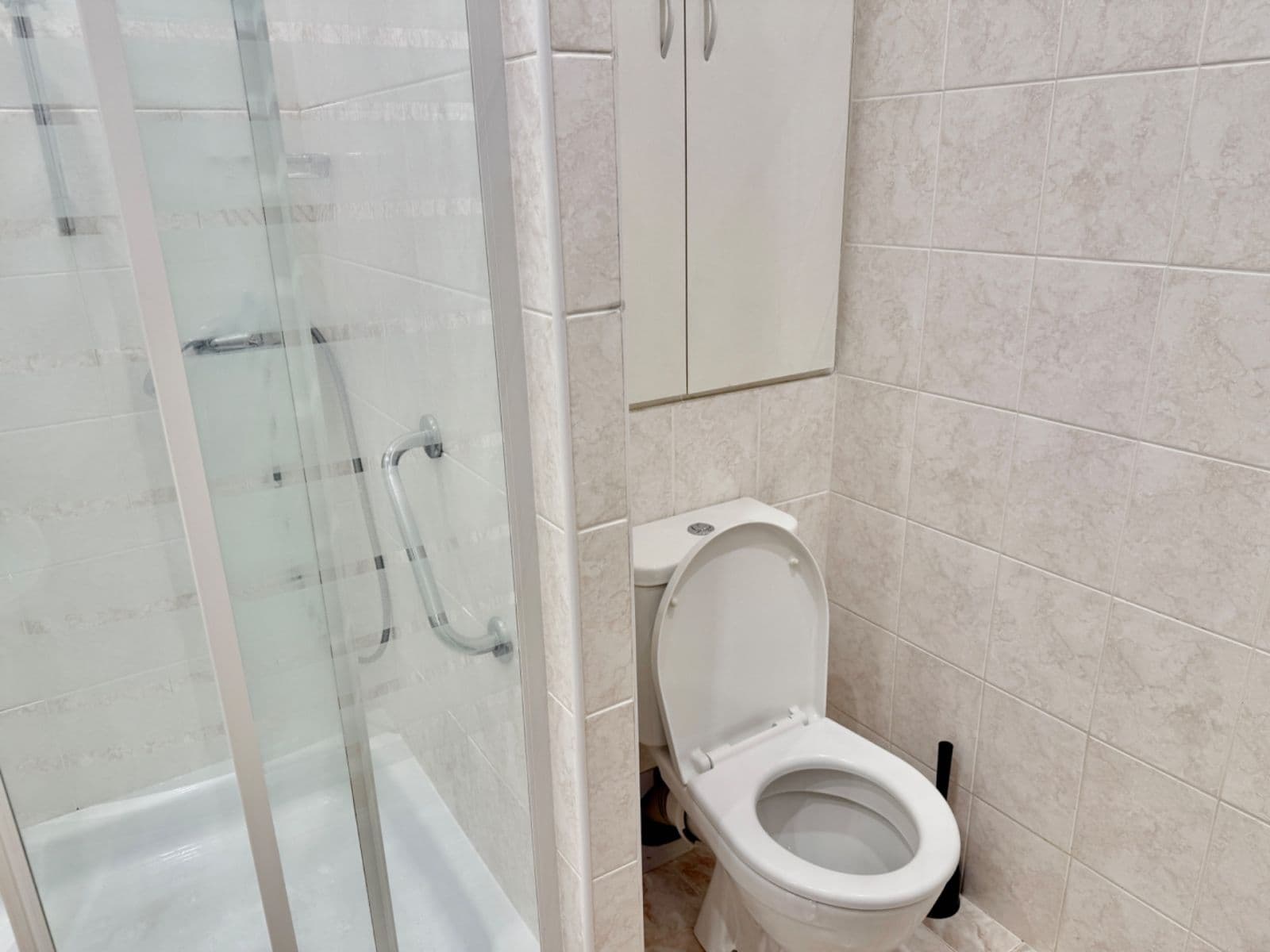 Prenájom bytu 2-izbový 40 m², Mirovická, Praha, Praha Prenájom bytu 2-izbový 40 m², Mirovická, Praha, Praha