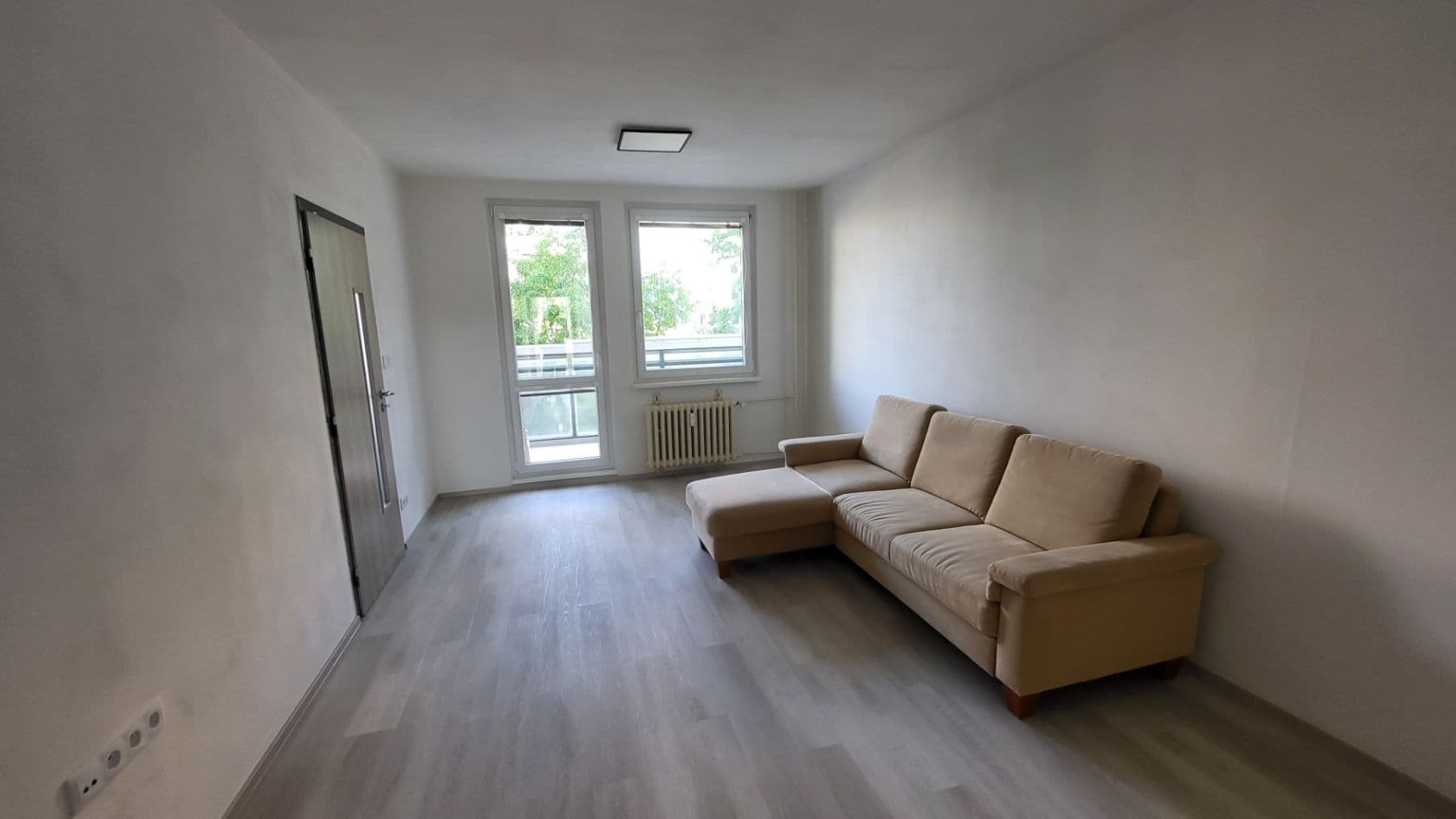 Prenájom bytu 3-izbový 70 m², Matúškova, Praha, Praha Prenájom bytu 3-izbový 70 m², Matúškova, Praha, Praha
