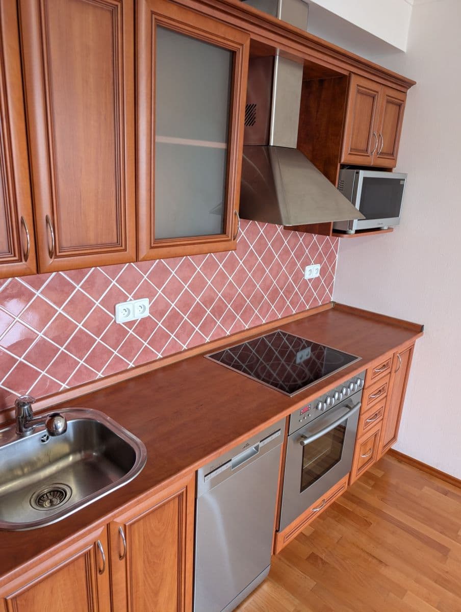 Prenájom bytu 1-izbový 52 m², Petržílkova, Praha, Praha Prenájom bytu 1-izbový 52 m², Petržílkova, Praha, Praha