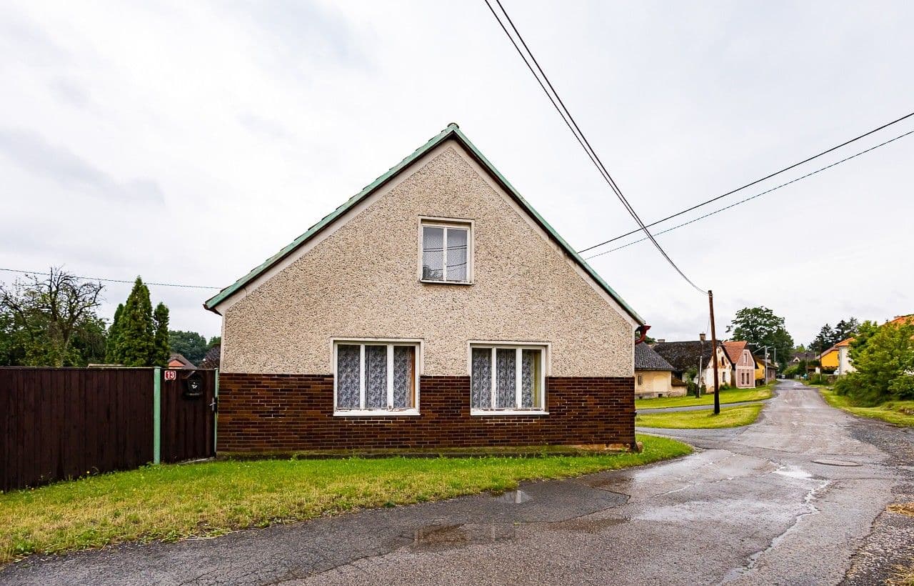 Predaj domu 197 m², pozemok 5.878 m², Zaječov, Středočeský kraj Predaj domu 197 m², pozemok 5.878 m², Zaječov, Středočeský kraj
