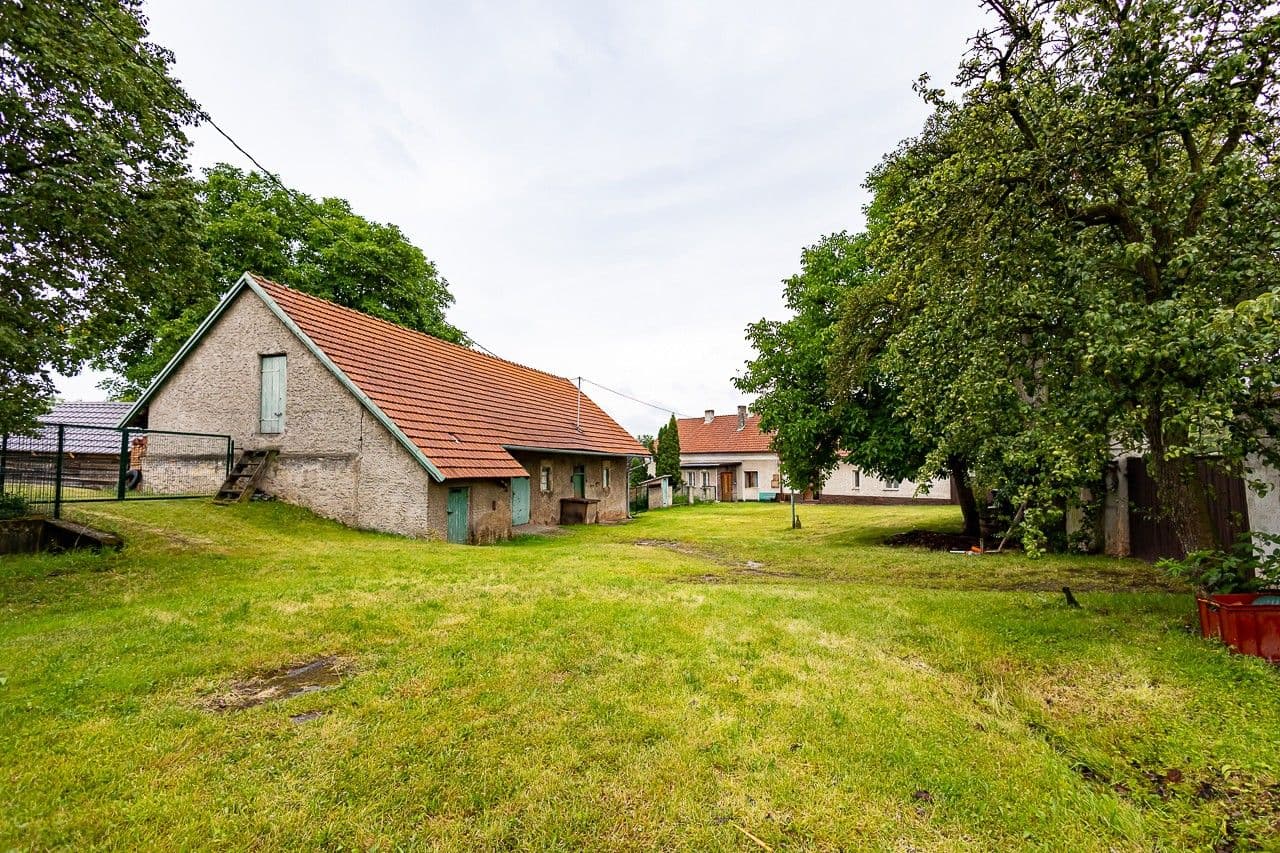 Predaj domu 197 m², pozemok 5.878 m², Zaječov, Středočeský kraj Predaj domu 197 m², pozemok 5.878 m², Zaječov, Středočeský kraj