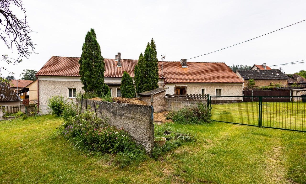 Predaj domu 197 m², pozemok 5.878 m², Zaječov, Středočeský kraj Predaj domu 197 m², pozemok 5.878 m², Zaječov, Středočeský kraj