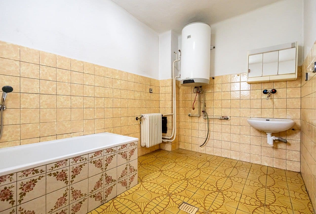 Predaj domu 197 m², pozemok 5.878 m², Zaječov, Středočeský kraj Predaj domu 197 m², pozemok 5.878 m², Zaječov, Středočeský kraj