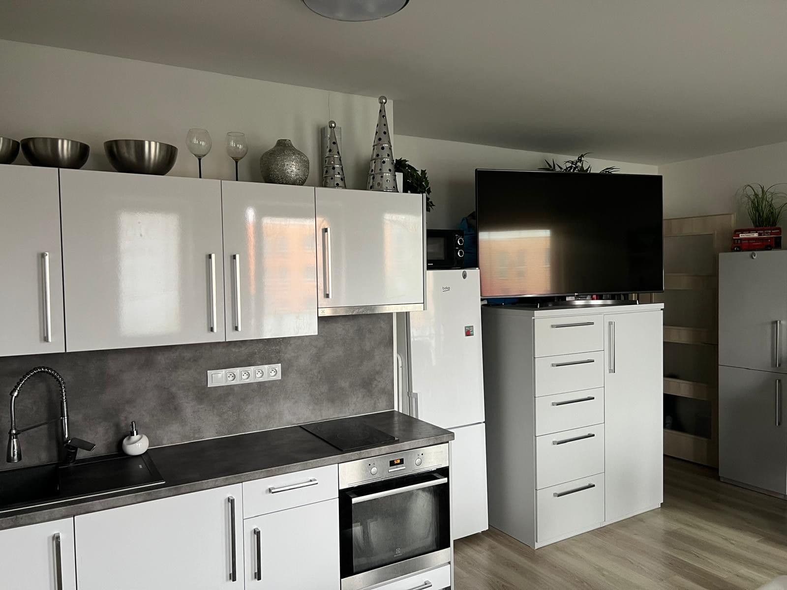 Predaj bytu 1-izbový 42 m², Kollárova, Plzeň, Plzeňský kraj Predaj bytu 1-izbový 42 m², Kollárova, Plzeň, Plzeňský kraj
