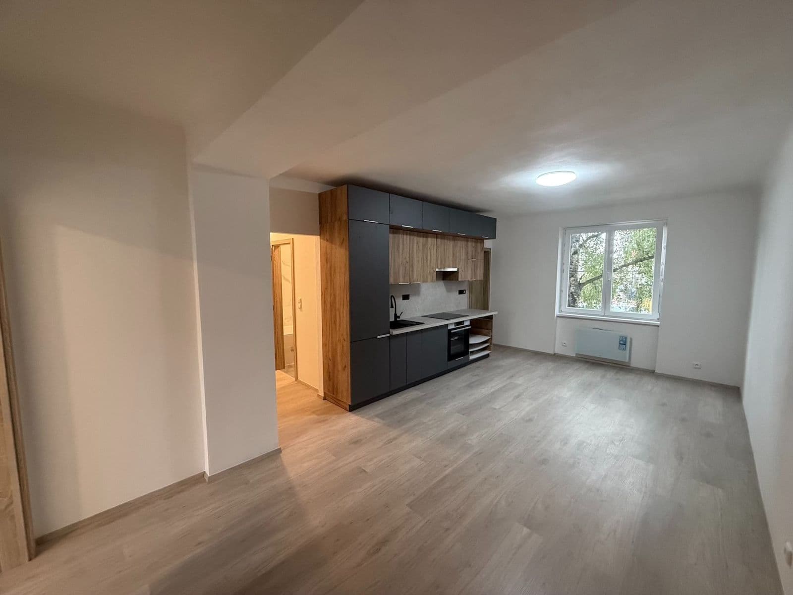 Prenájom bytu 3-izbový 55 m², Masarykova, Roztoky, Středočeský kraj Prenájom bytu 3-izbový 55 m², Masarykova, Roztoky, Středočeský kraj