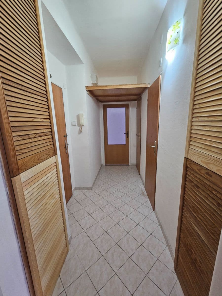 Prenájom bytu 2-izbový 51 m², Trenčínská, Praha, Praha Prenájom bytu 2-izbový 51 m², Trenčínská, Praha, Praha