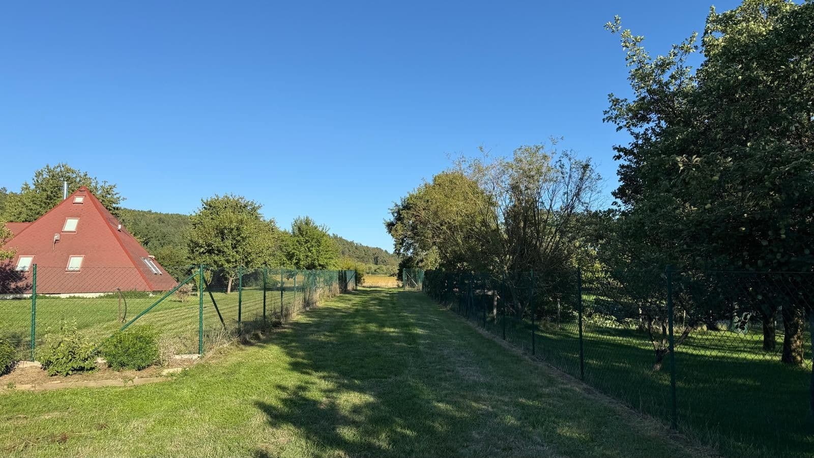 Predaj pozemku 815 m², Boseň, Středočeský kraj Predaj pozemku 815 m², Boseň, Středočeský kraj