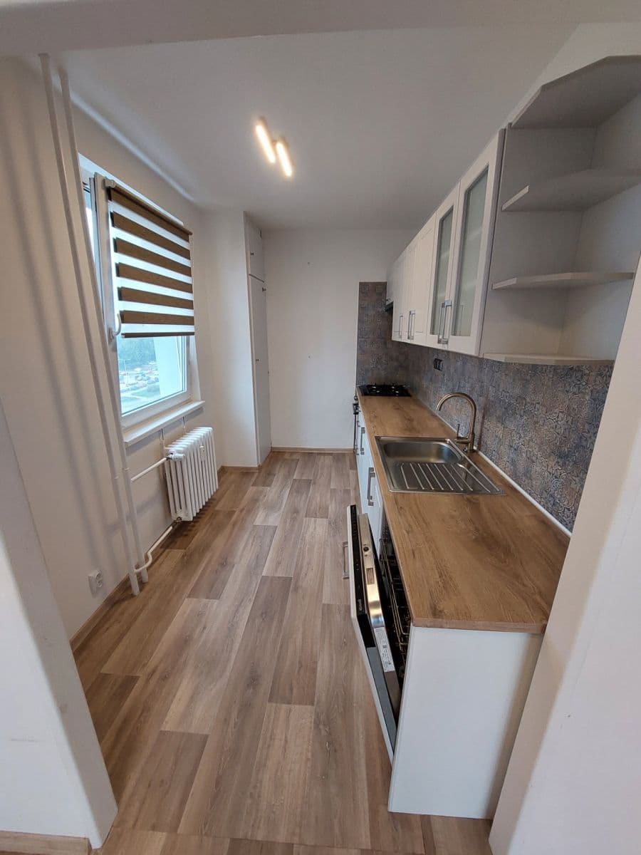 Prenájom bytu 3-izbový 67 m², Křejpského, Praha, Praha Prenájom bytu 3-izbový 67 m², Křejpského, Praha, Praha