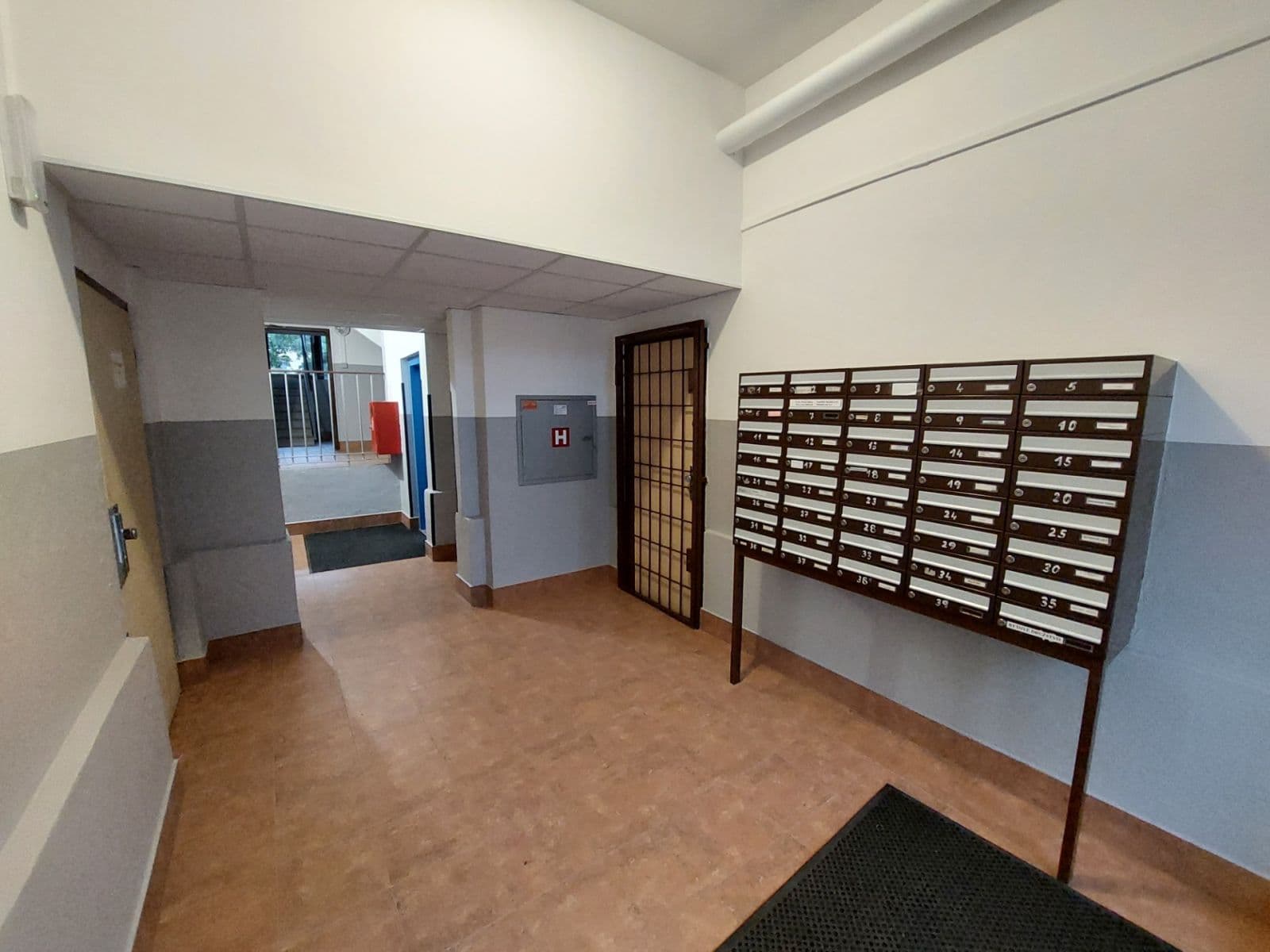 Prenájom bytu 3-izbový 67 m², Křejpského, Praha, Praha Prenájom bytu 3-izbový 67 m², Křejpského, Praha, Praha