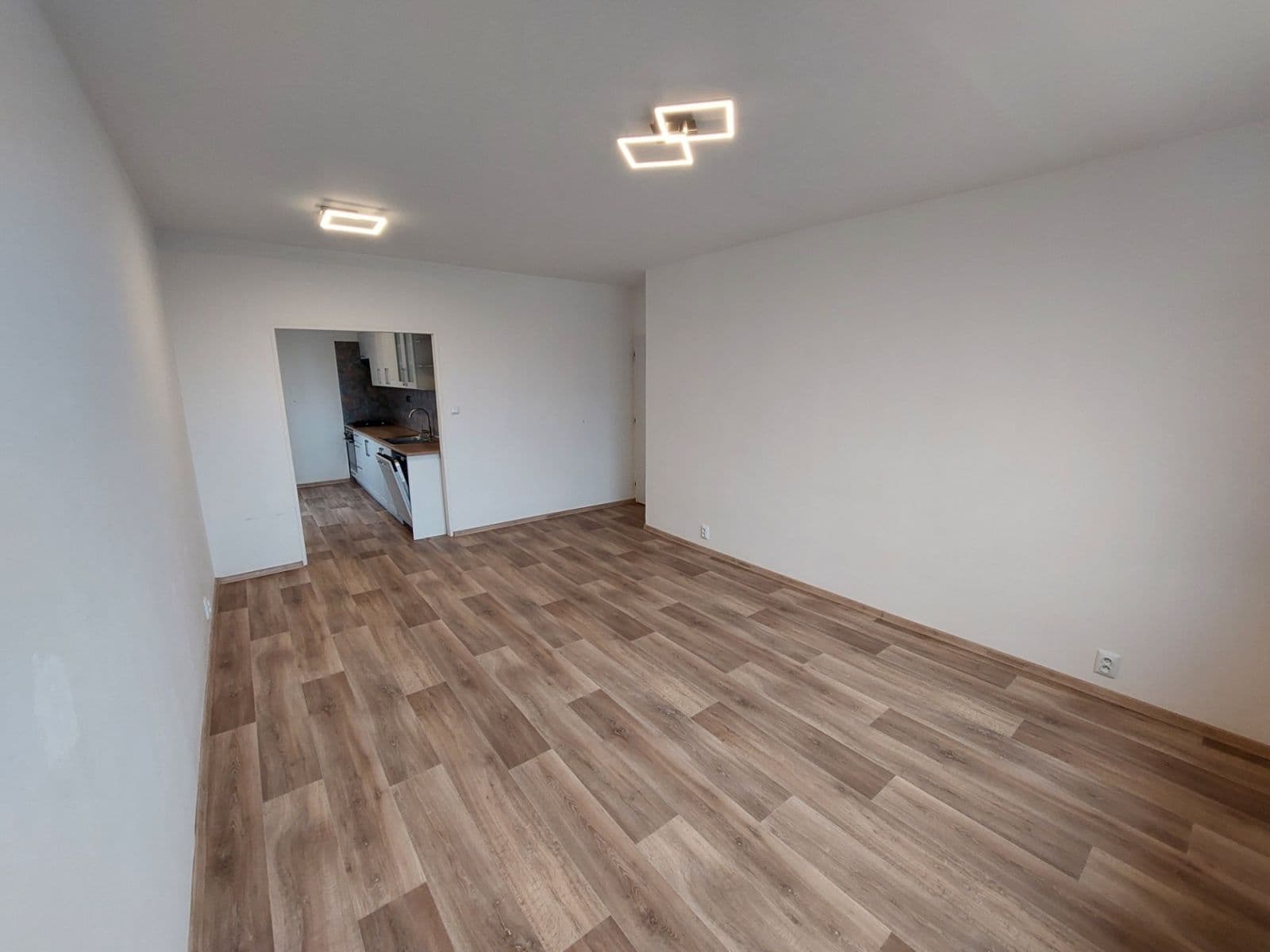 Prenájom bytu 3-izbový 67 m², Křejpského, Praha, Praha Prenájom bytu 3-izbový 67 m², Křejpského, Praha, Praha