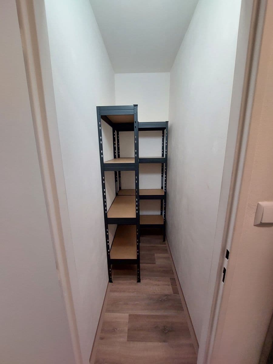 Prenájom bytu 3-izbový 67 m², Křejpského, Praha, Praha Prenájom bytu 3-izbový 67 m², Křejpského, Praha, Praha